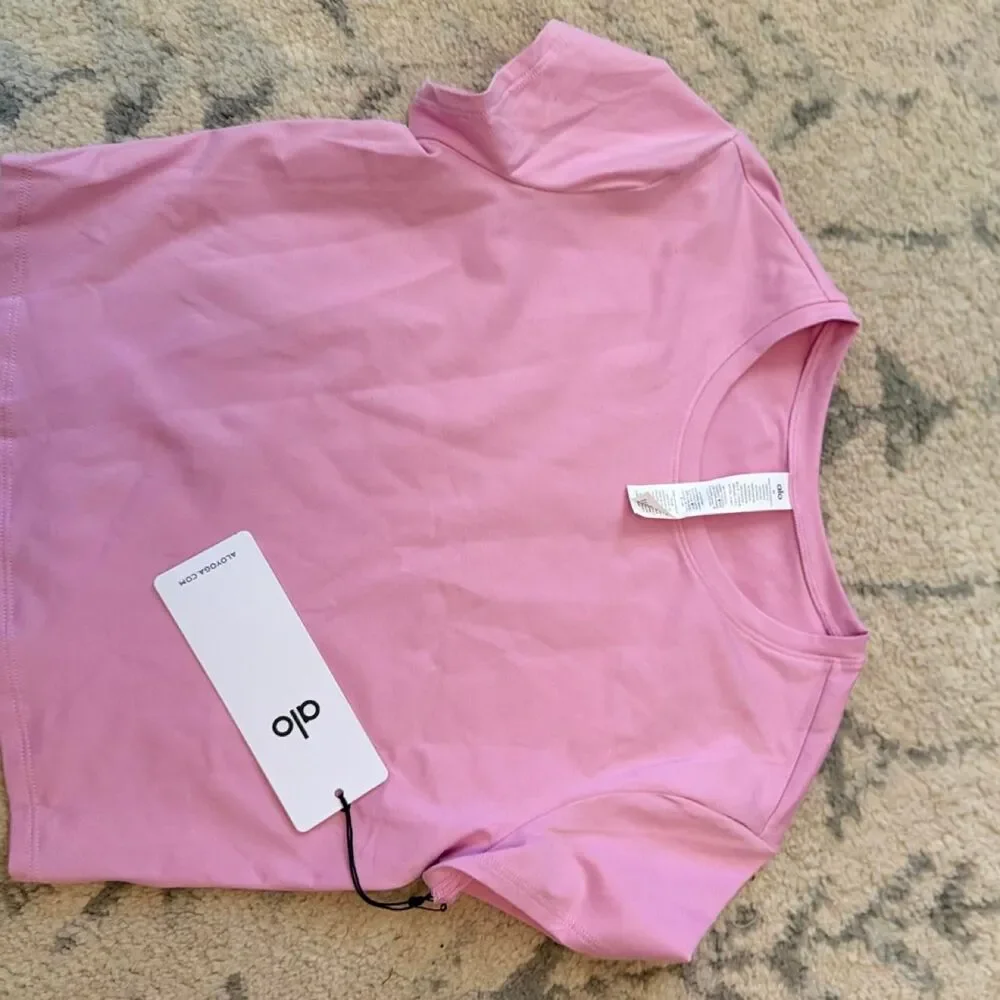 Alo-yoga Women's Pink and Purple Crop-top